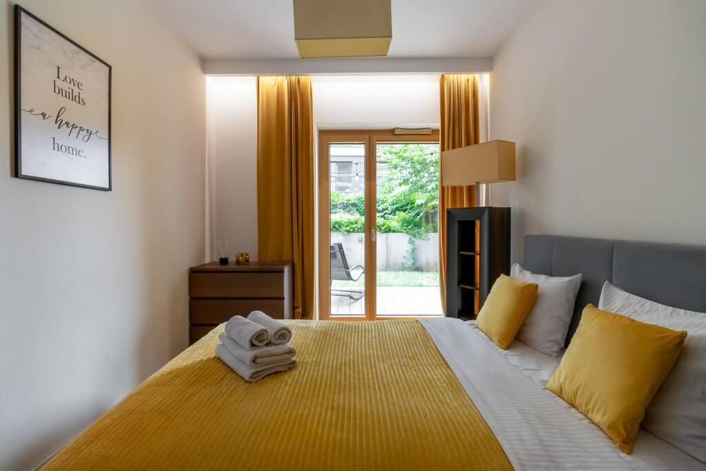 Apartament Mennica - Two Bedroom With Terrrace&144 *