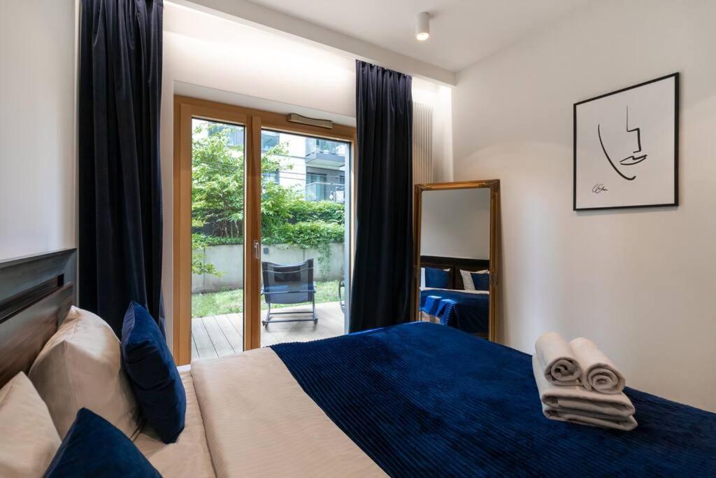 Apartament Mennica - Two Bedroom With Terrrace&144 Warszawa